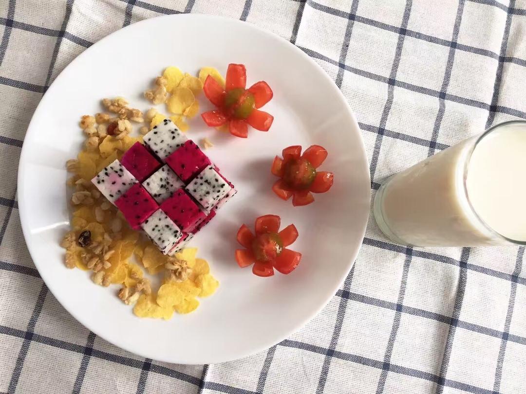 火龙果魔方，据说可以提升智商……