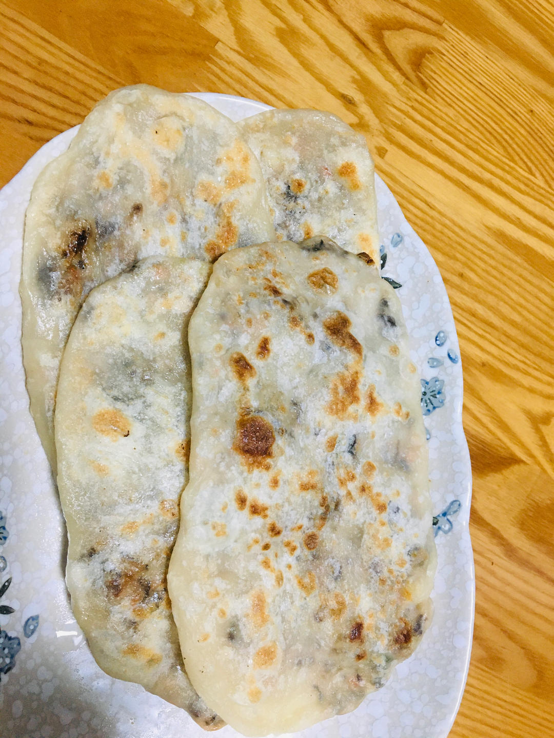 梅干菜鲜肉锅盔