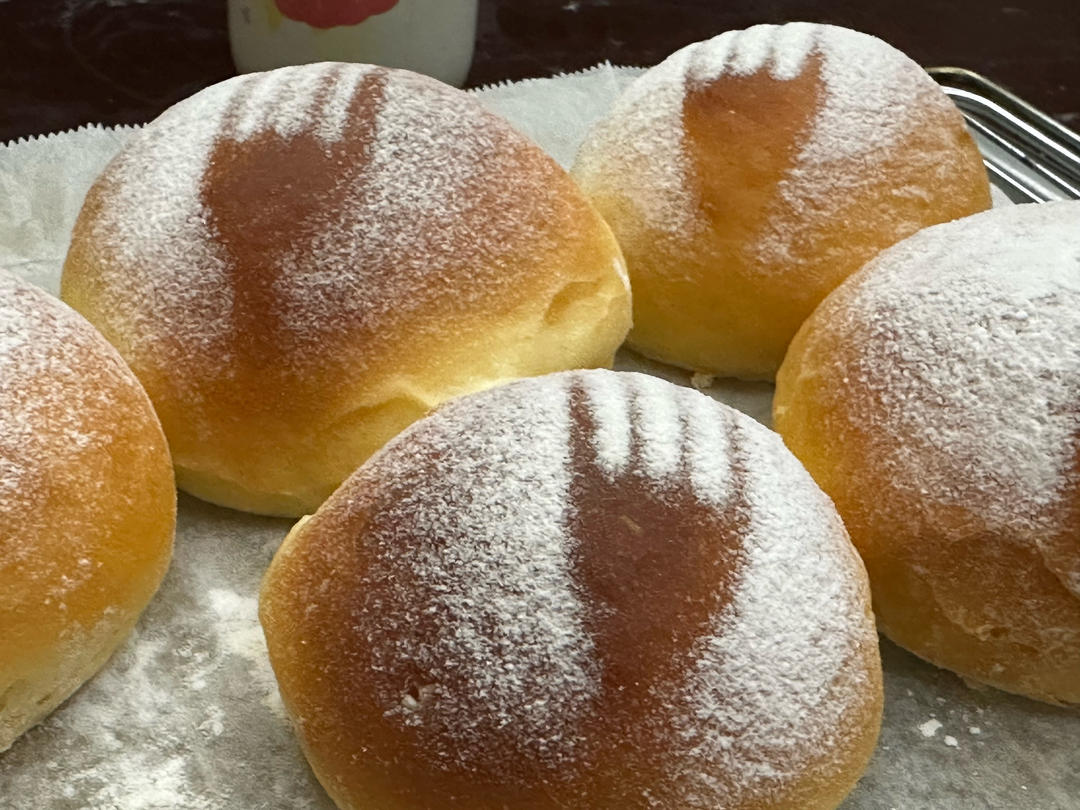 柔软简单的奶油奶酪面包