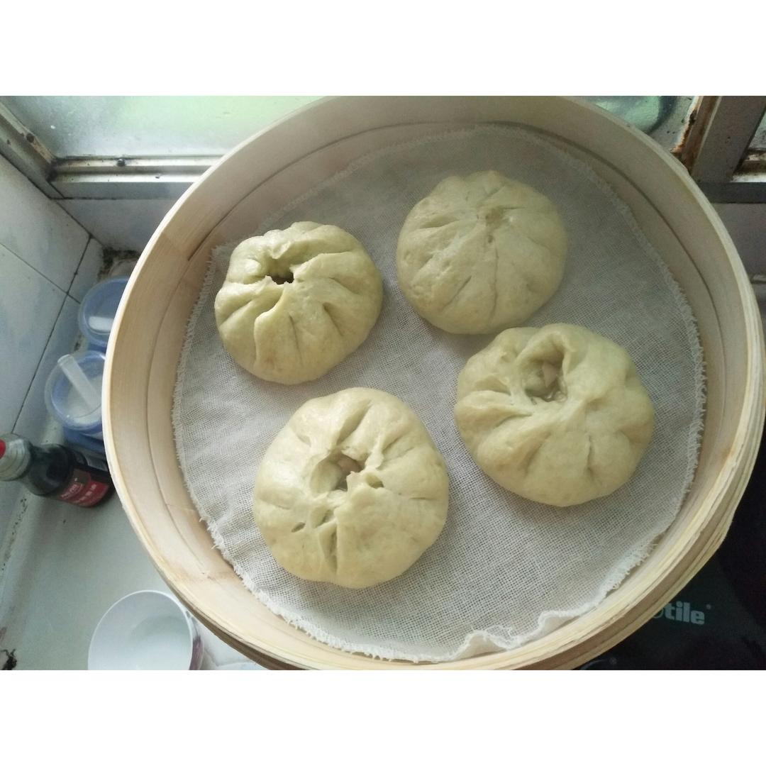 冬笋香菇菜包