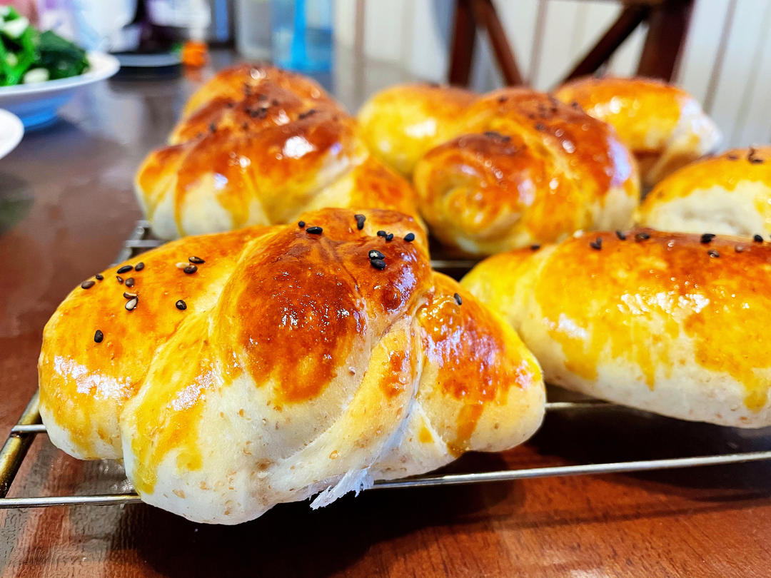 美味肠仔包 香肠面包