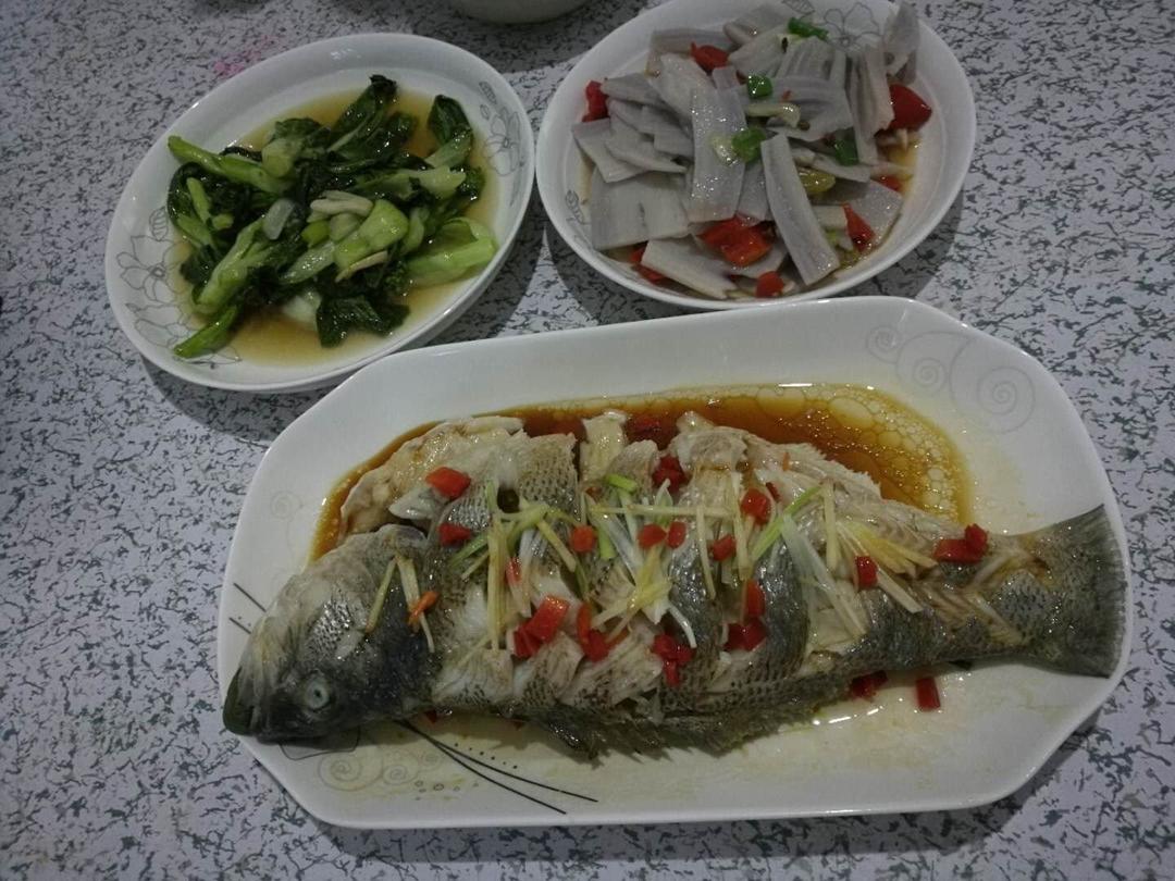 清蒸鲈鱼
