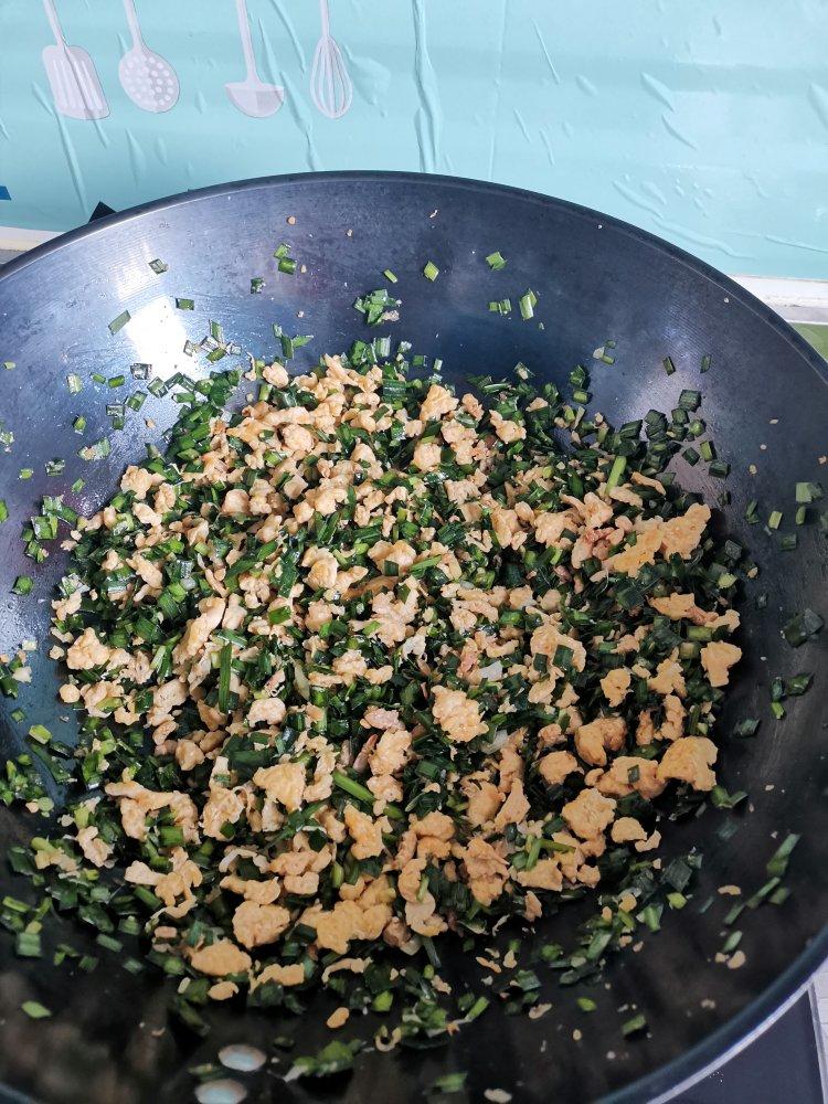 这才是传统做法，现在已经吃不到了，韭菜鸡蛋馅儿饺子