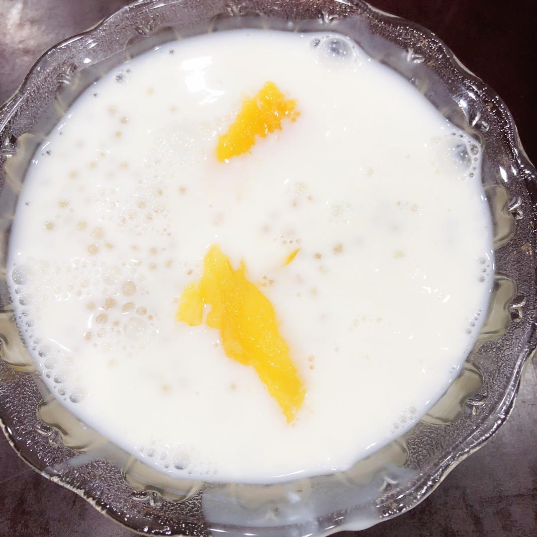 芒果椰汁西米露