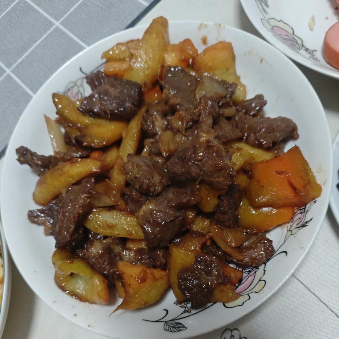 孜然土豆炒牛肉