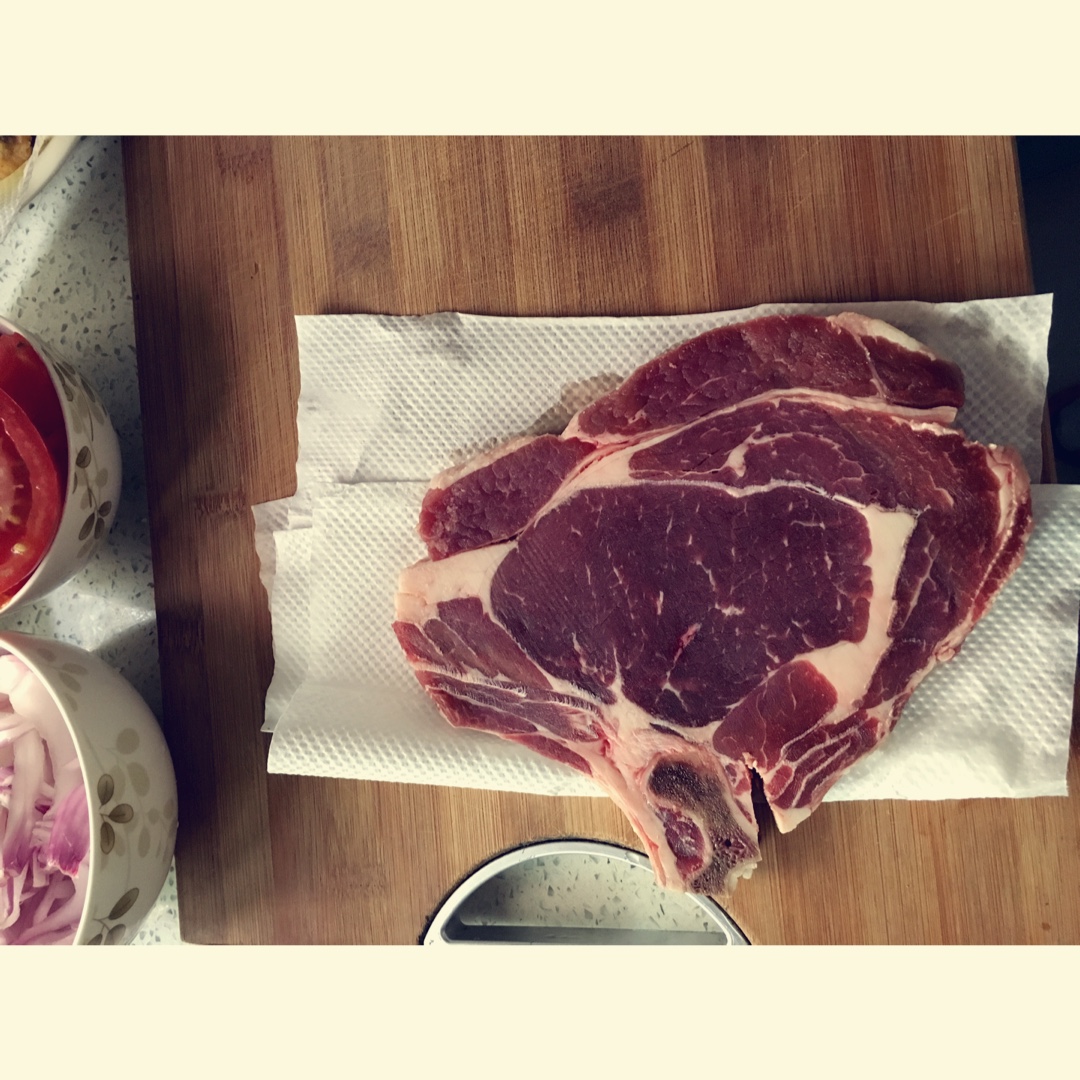 好吃到哭的煎牛排