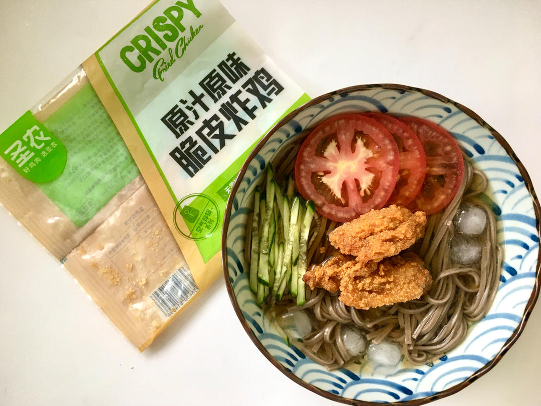 暑期凉爽快手餐｜孩子也爱吃的荞麦炸鸡冷面 