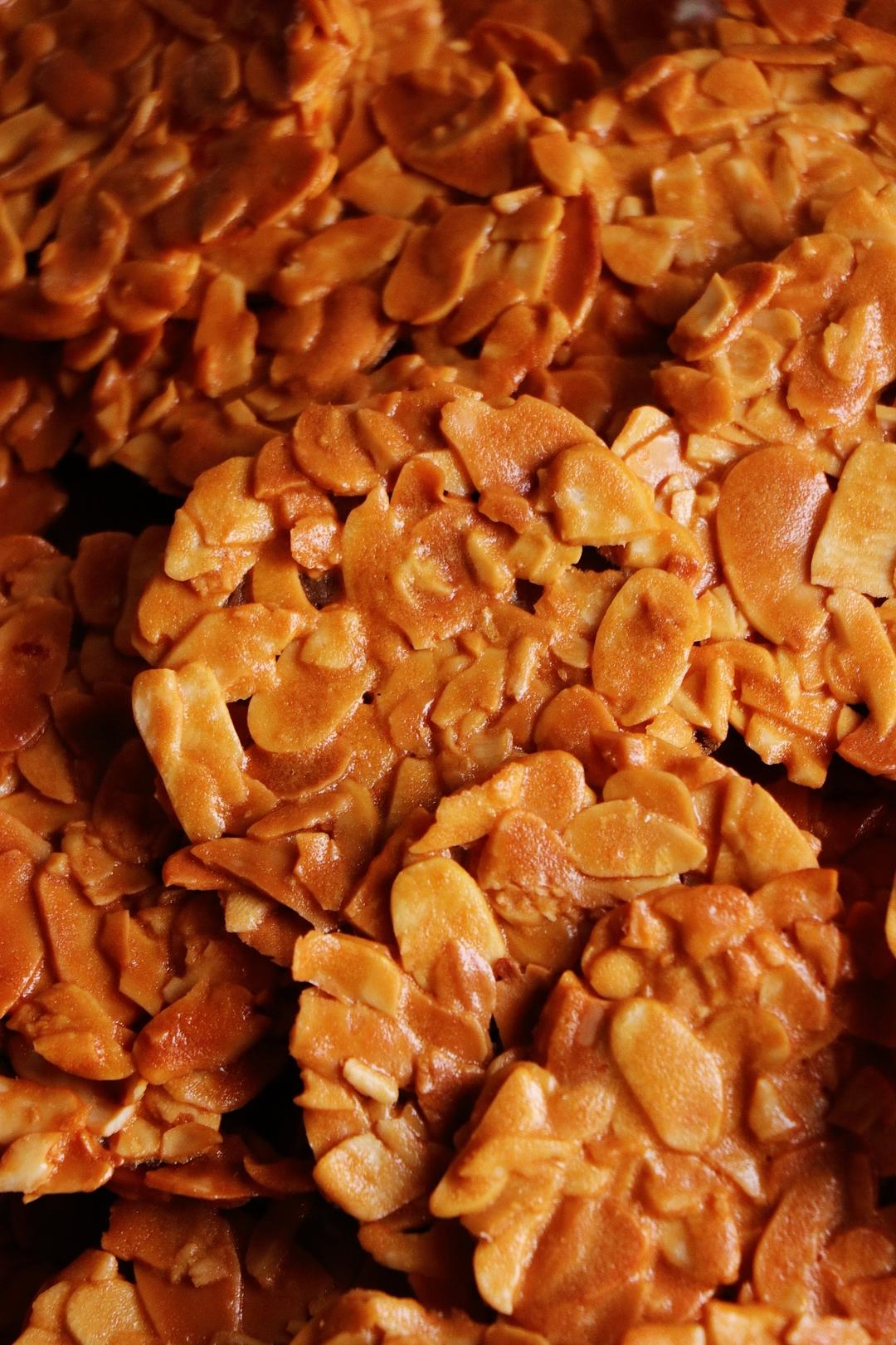 嘎嘣脆倍儿香的～杏仁瓦片脆