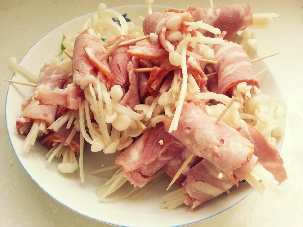 香煎培根金针菇卷