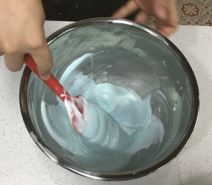 【暖暖焙家】彩虹天使蛋糕卷，缤纷色彩，美丽心情！的做法 步骤8