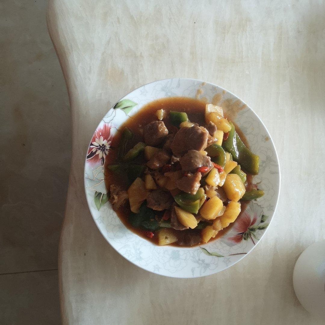 菠萝咕咾肉，咬一口不老的灵魂