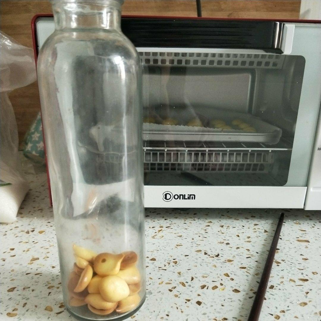 入口即化的无添加蛋黄溶豆