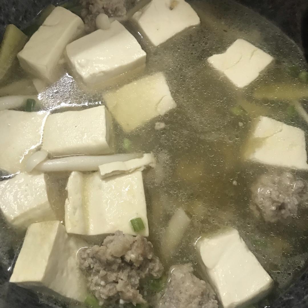 蘑菇豆腐汤
