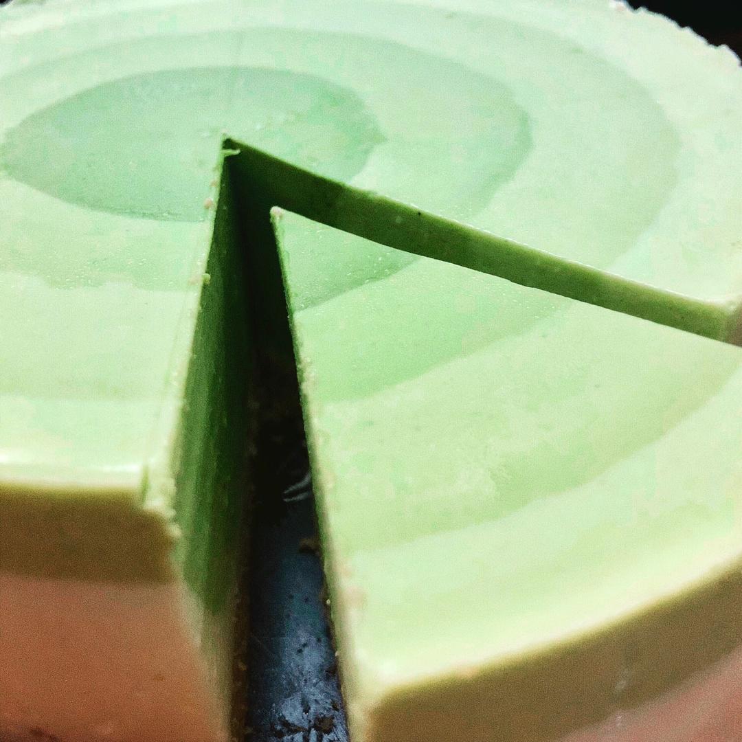 渐变抹茶慕斯蛋糕：我Amanda带着既美又作的抹茶甜点又来了！【曼食慢语】