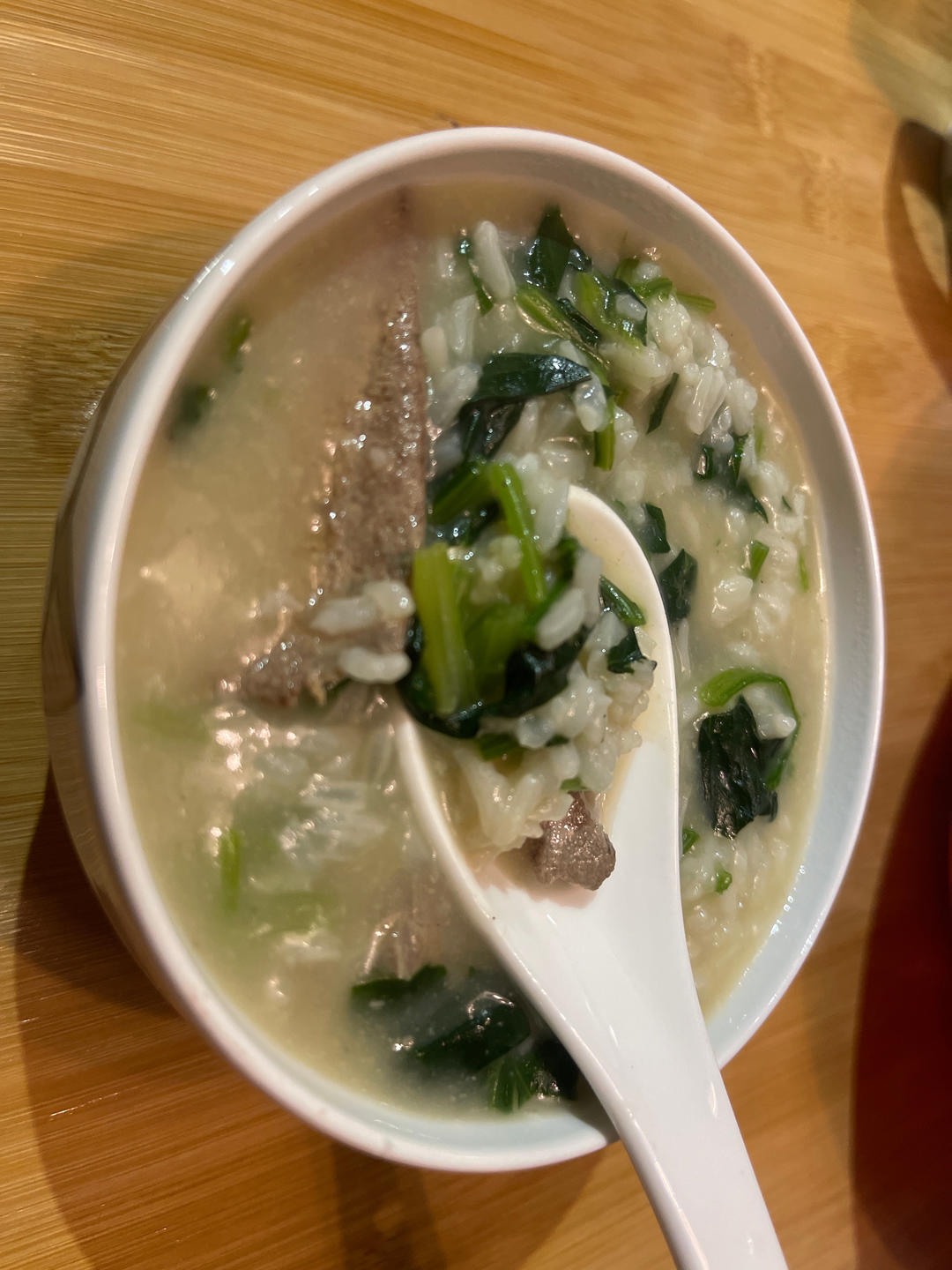 青菜猪肝砂锅粥