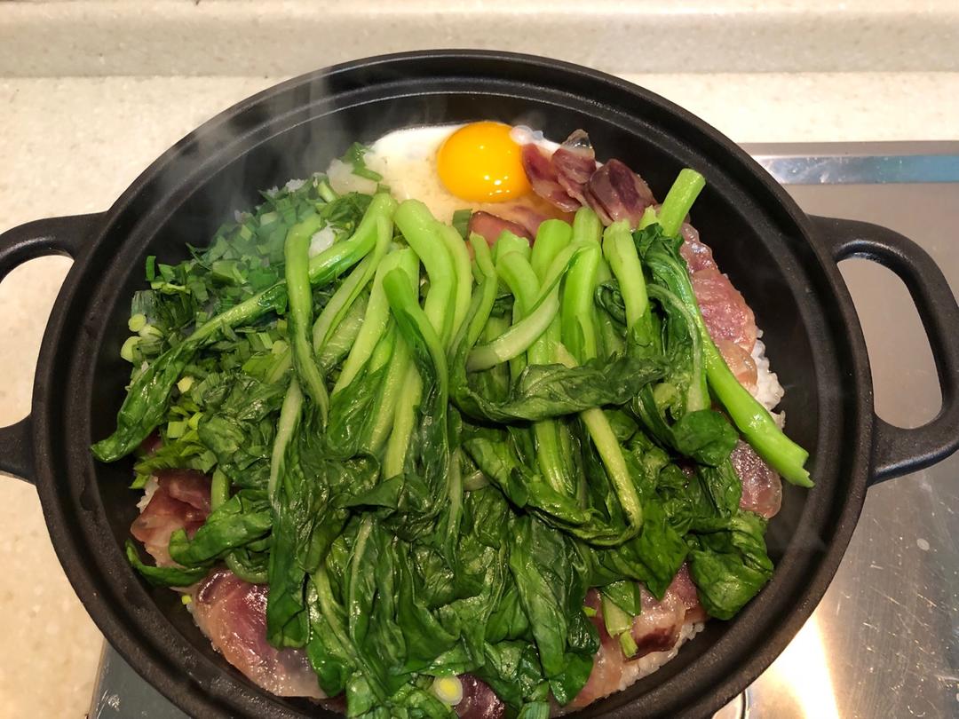 塔吉锅腊味煲仔饭