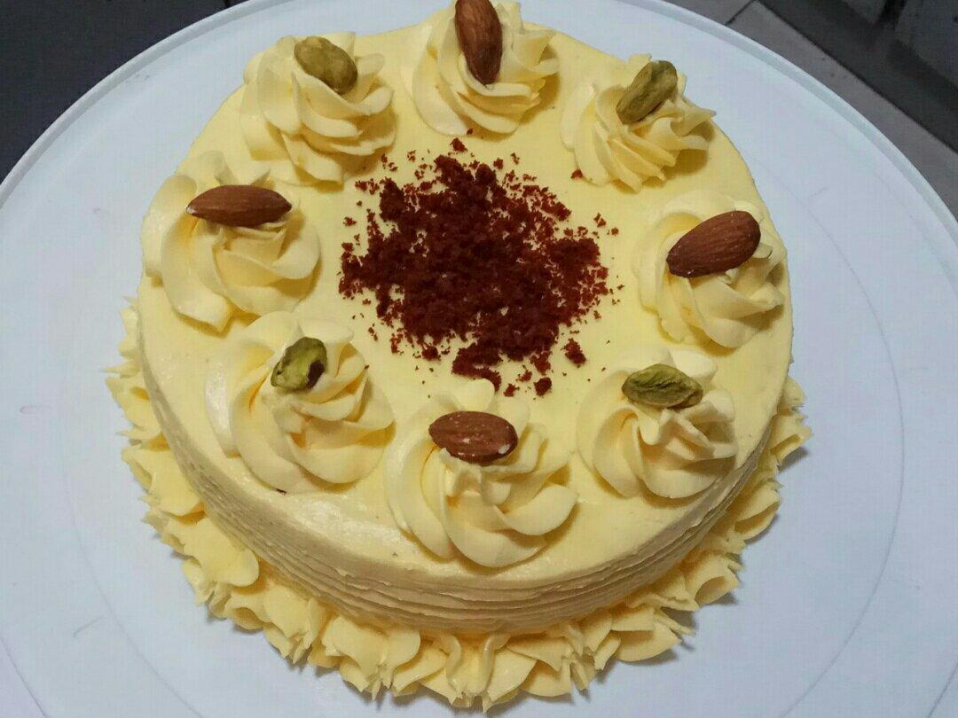 法式奶油霜草莓蛋糕盒子