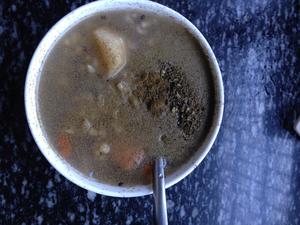 绿茶枸杞雪梨粥--肠道排毒粥的做法 步骤4