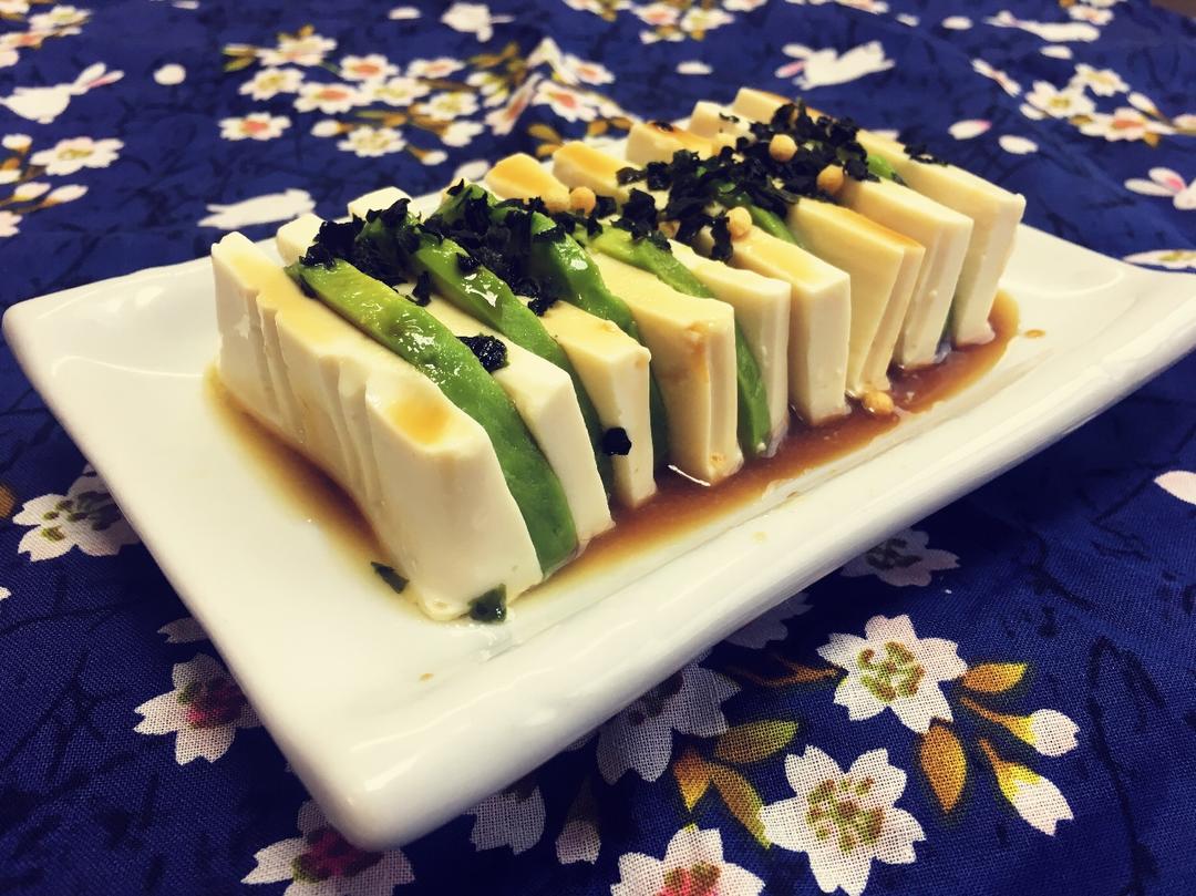 牛油果豆腐沙拉