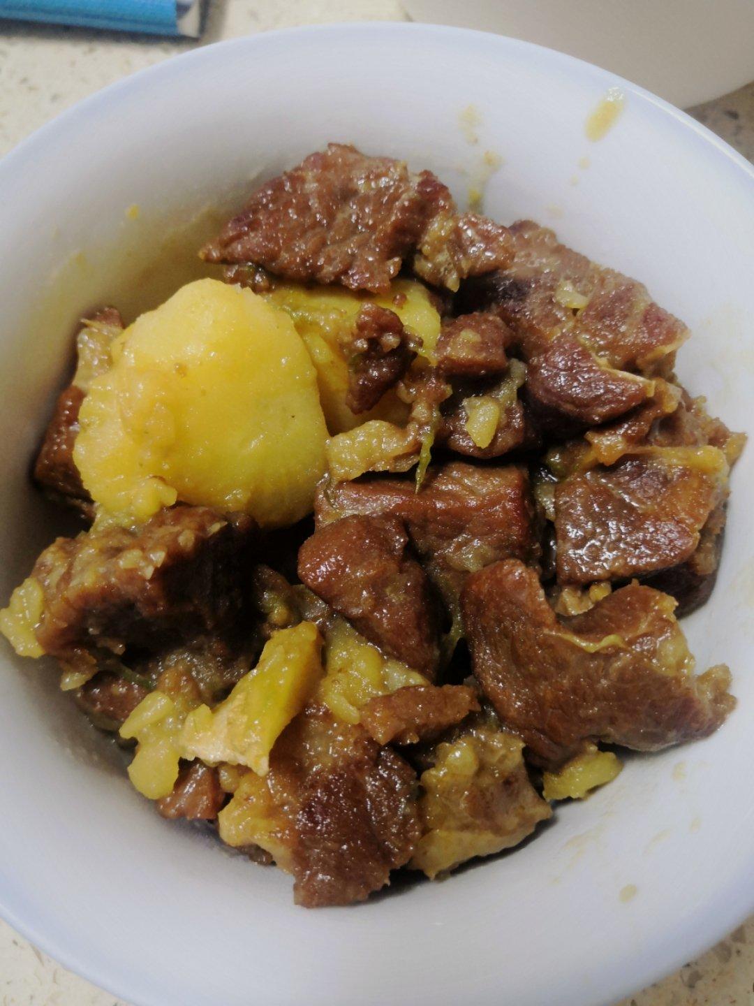 牛肉炖土豆