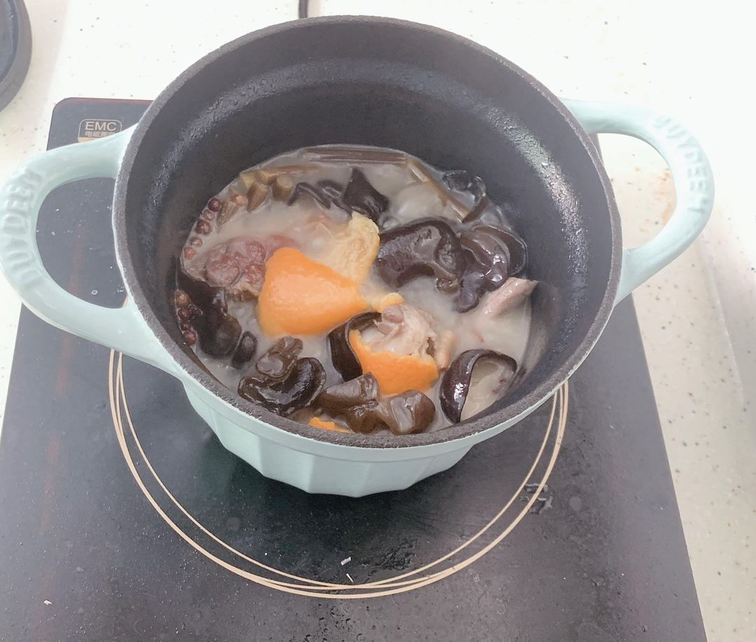 三杯鸡【4月北鼎珐琅锅食谱】