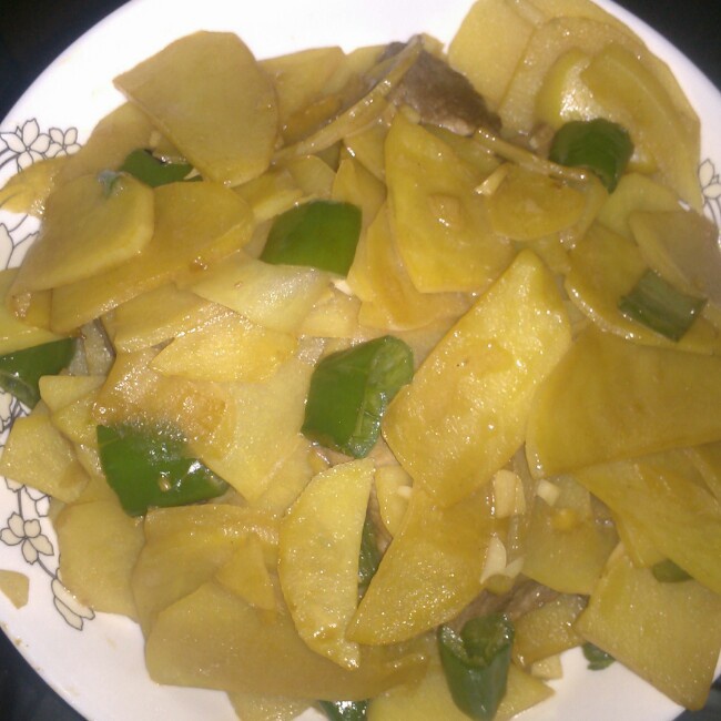 肉炒青椒土豆片