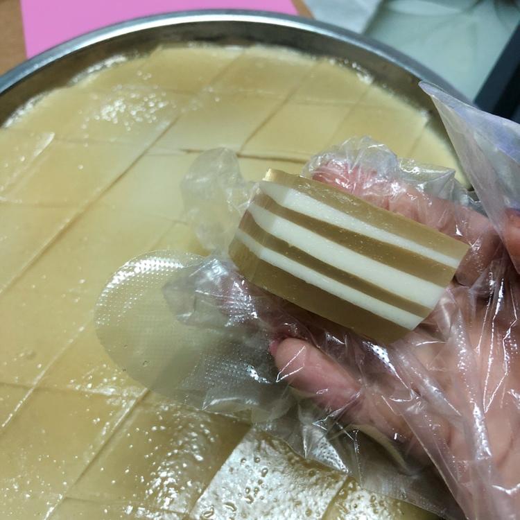 Q弹椰汁千层糕（马蹄糕）