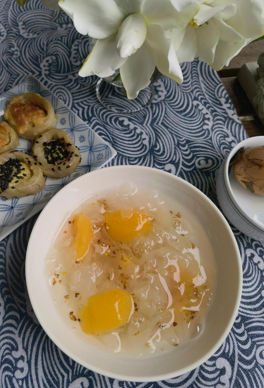 枇杷银耳羹