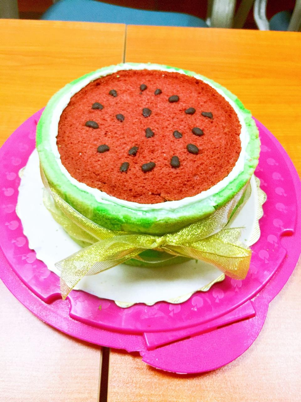 西瓜造型奶油蛋糕