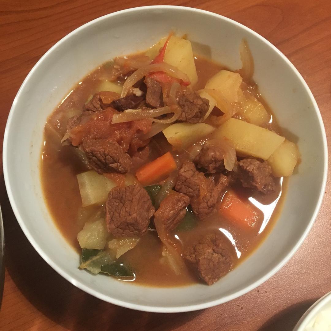 红烧牛肉土豆 （独家秘制）