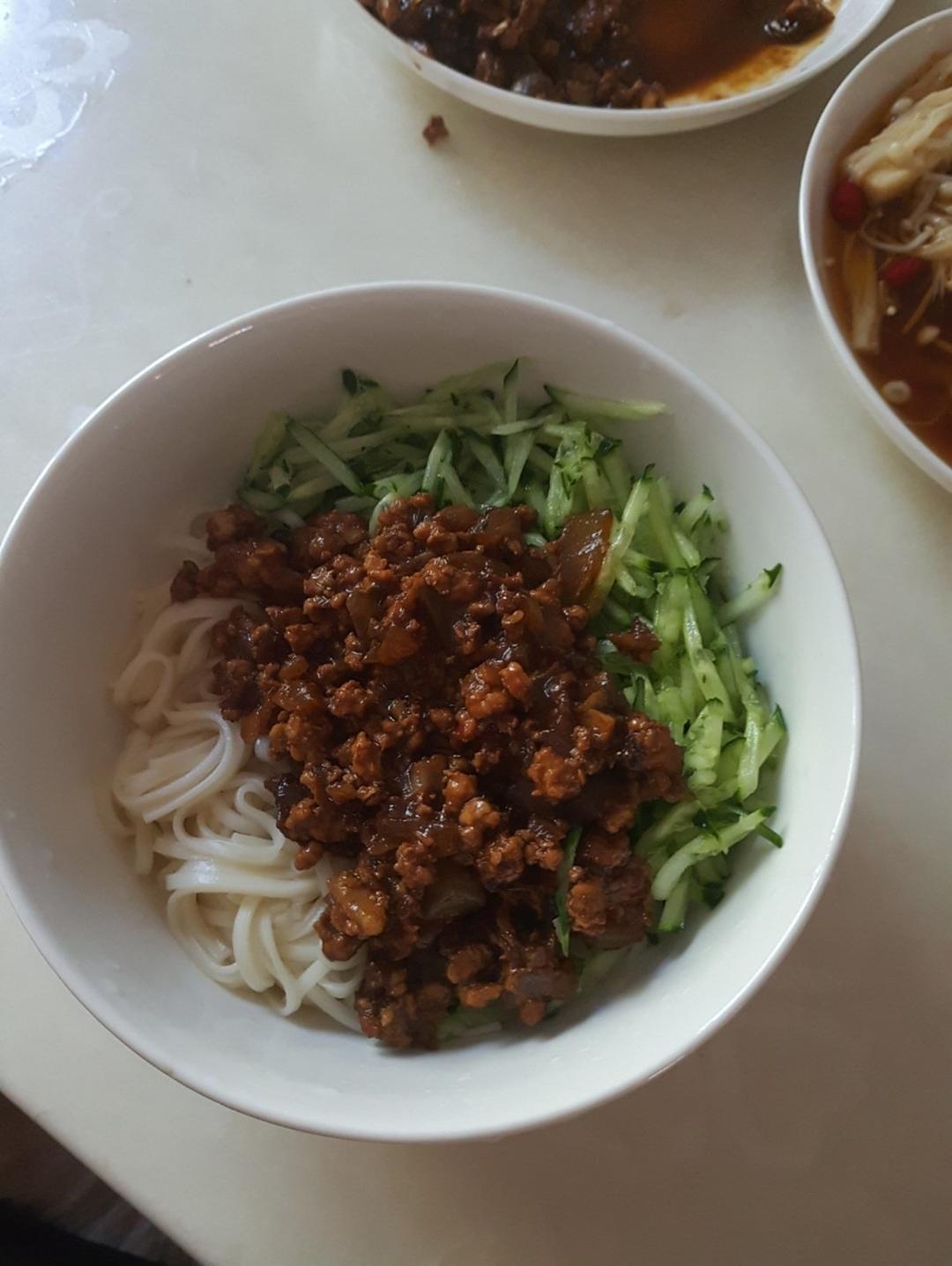 自制杂酱面