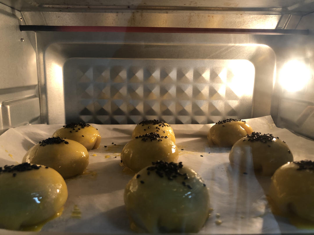 椰蓉糯米老婆饼