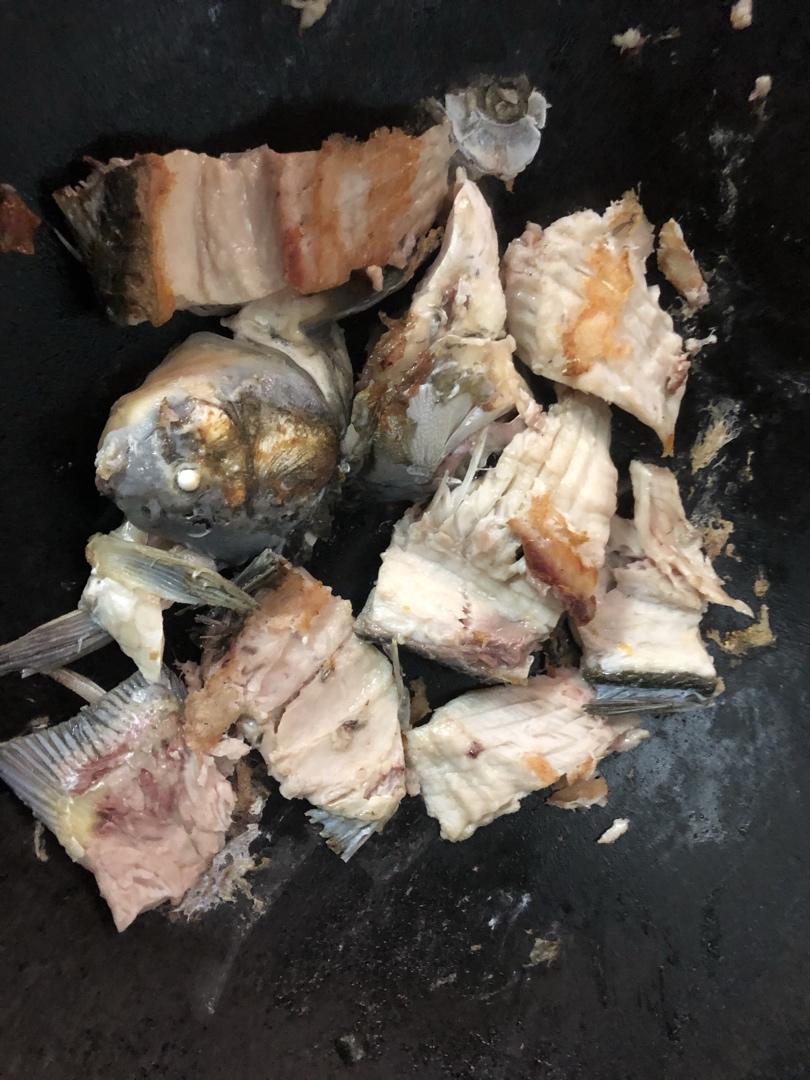鲫鱼豆腐汤