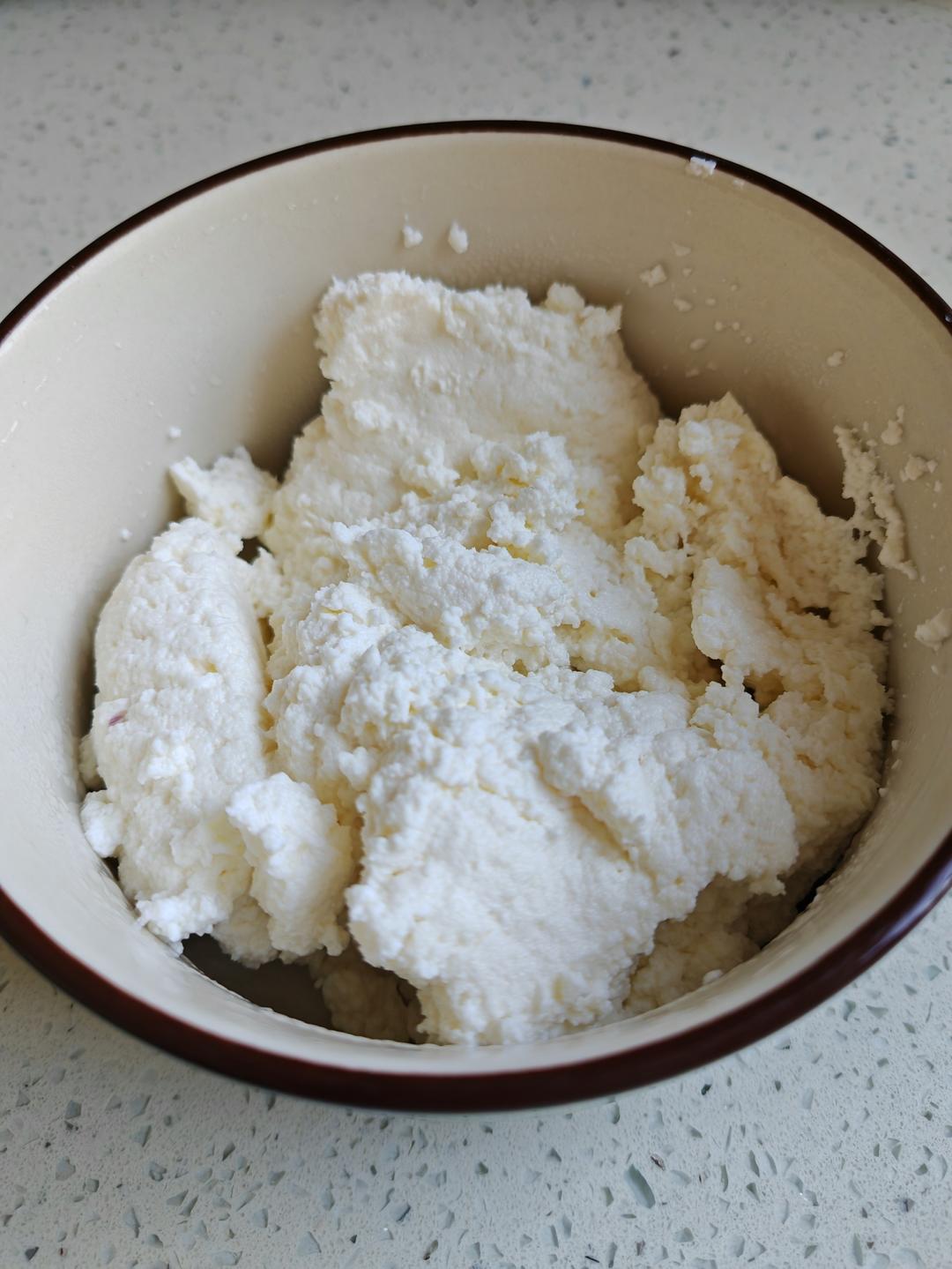 只需2个原料超简单自制奶酪