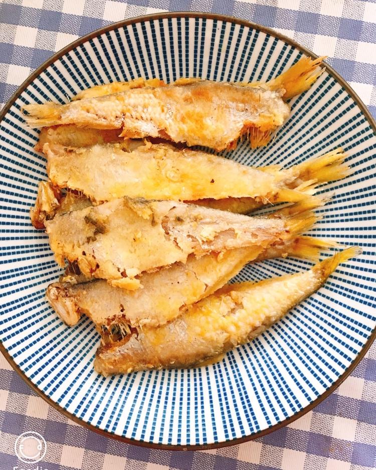 酥炸小黄花鱼