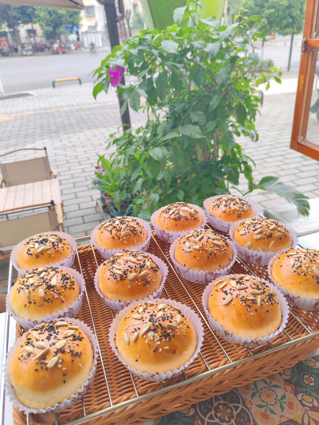 超柔软快手小餐包（直接手揉法）