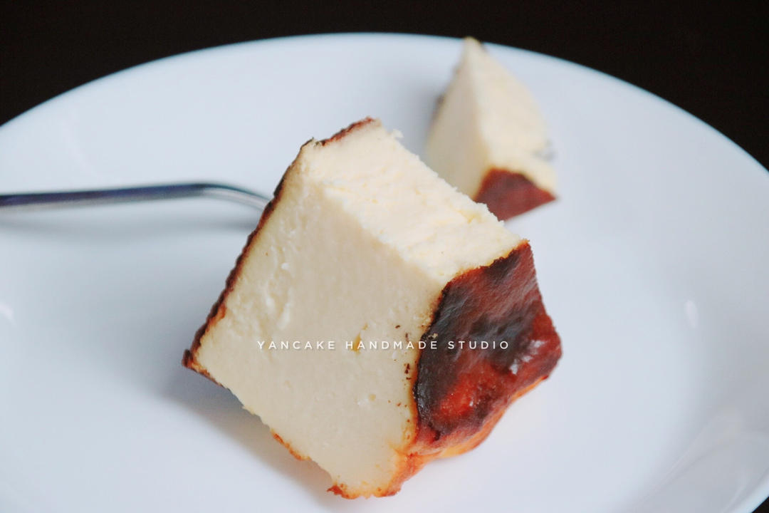 “烧伤”的奶酪蛋糕Burnt cheese cake