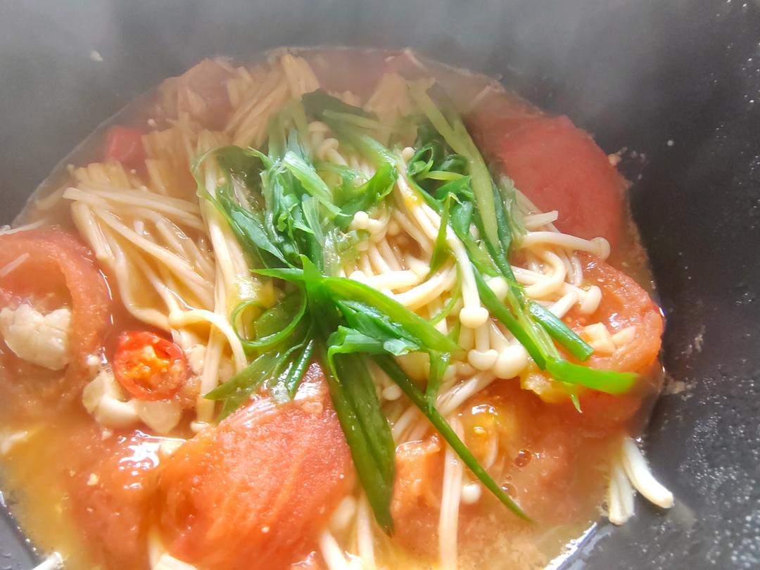 低脂低卡～营养又下饭的番茄金针菇