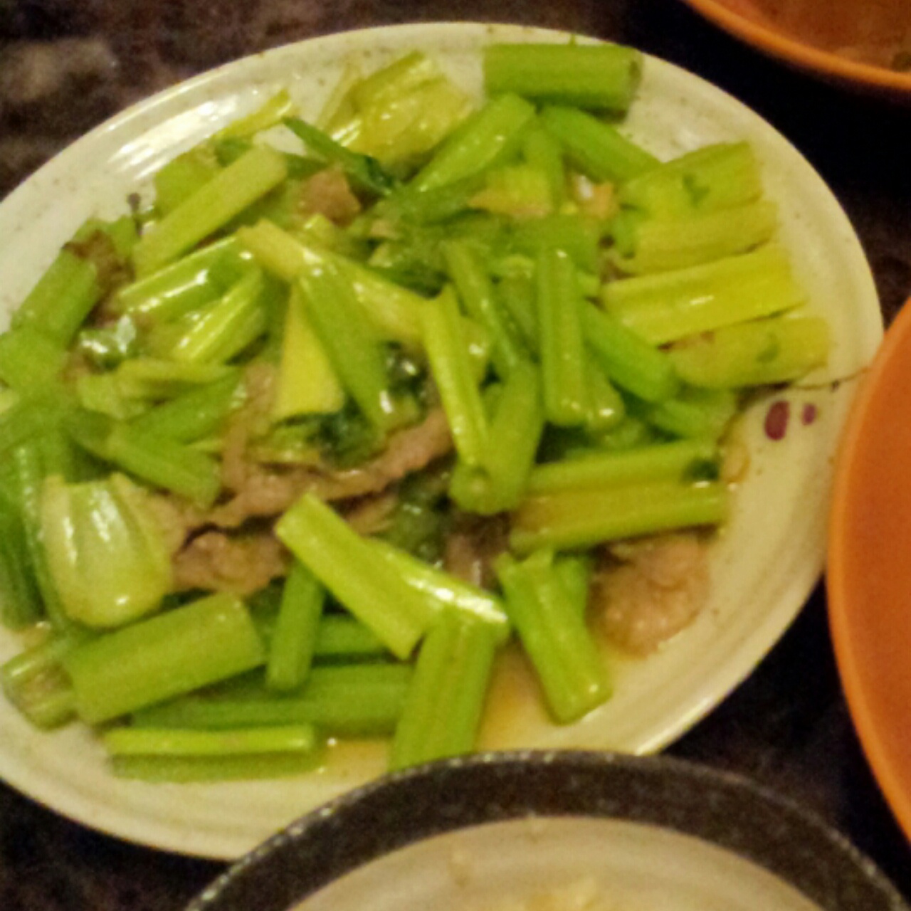 芹菜炒肉片