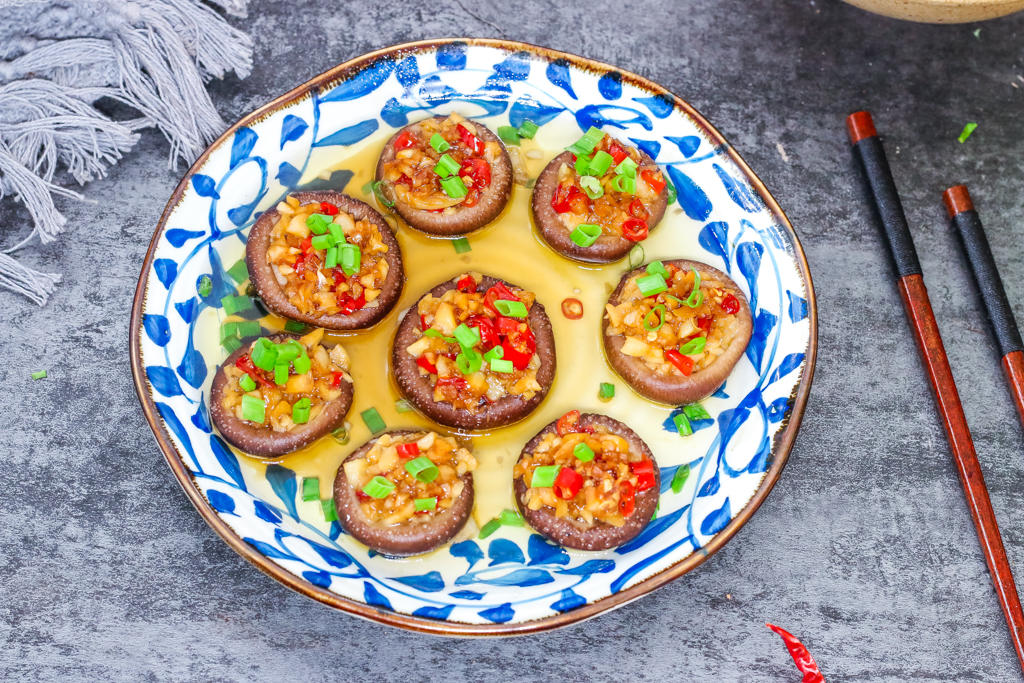 蒜蓉蒸香菇的做法