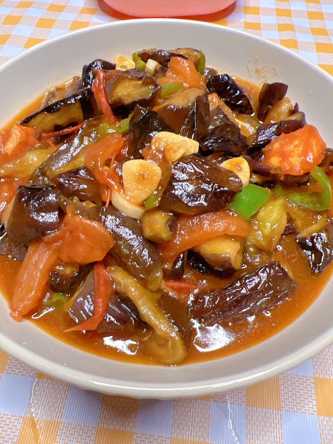 红烧茄子（佐西红柿尖椒）