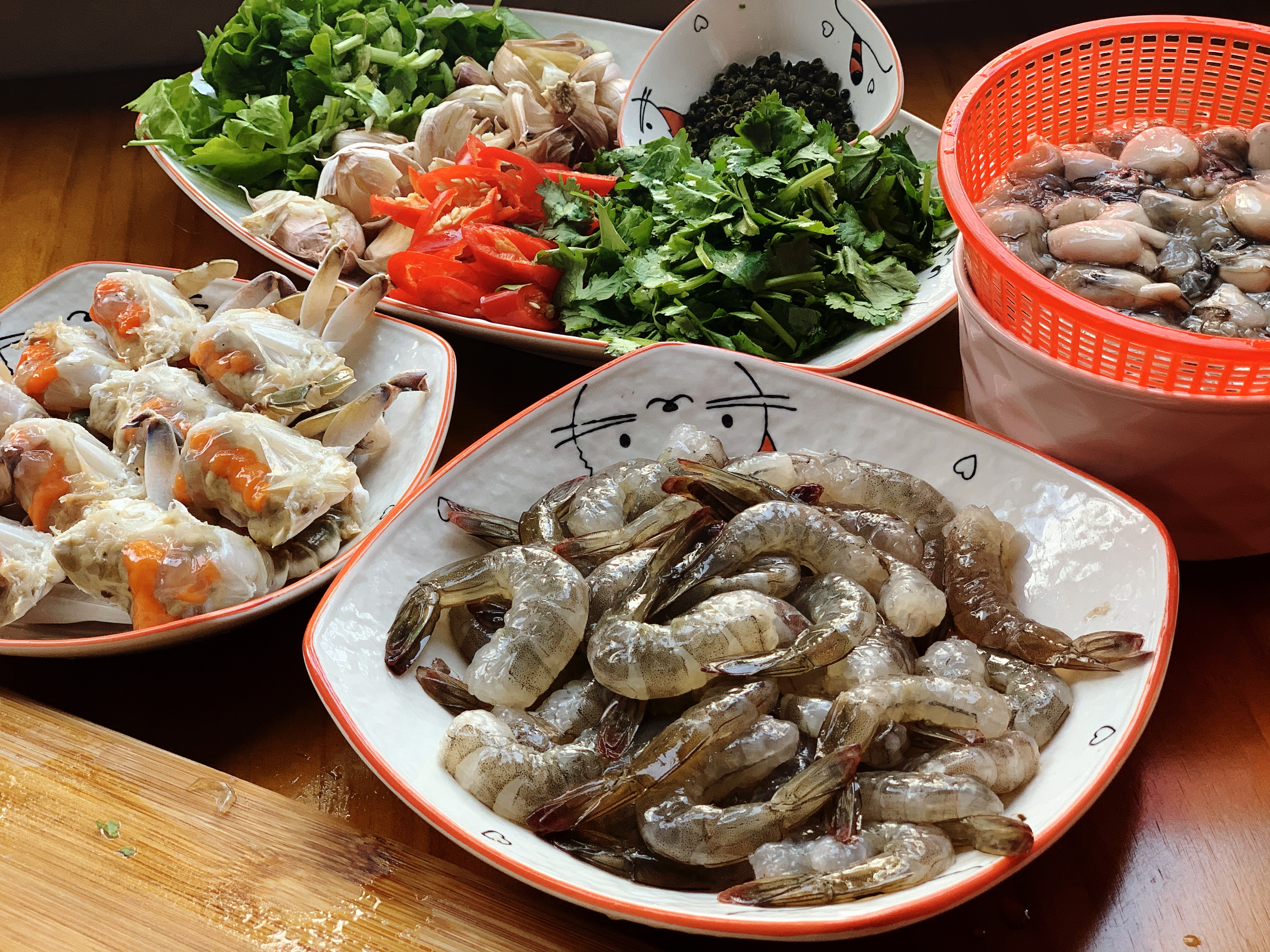 潮汕生腌蟹、虾、蚝
