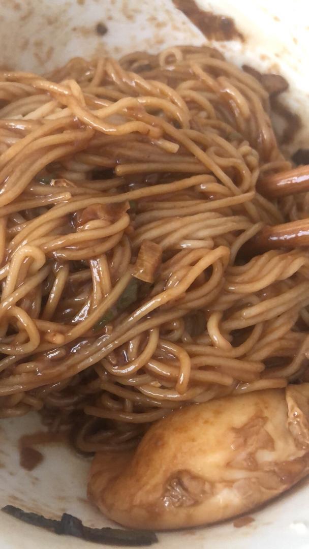10分钟搞定的一碗葱油拌面