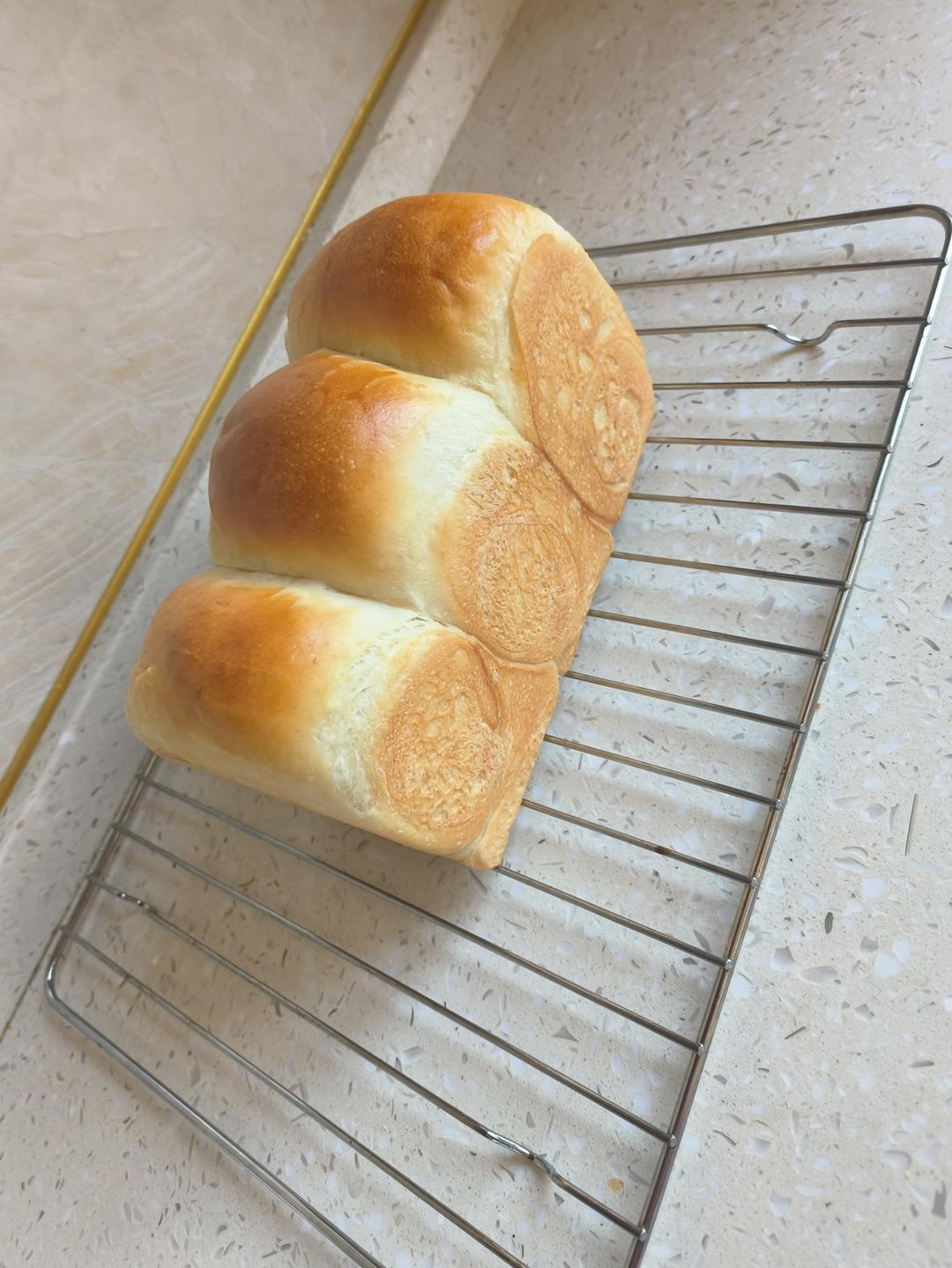 软到拿不起来的生吐司