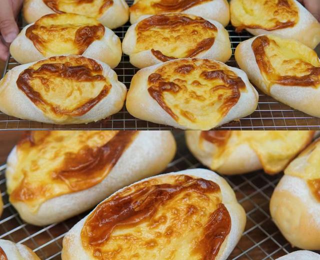 私房爆款的岩烧乳酪面包,原来做法这么简单!的做法