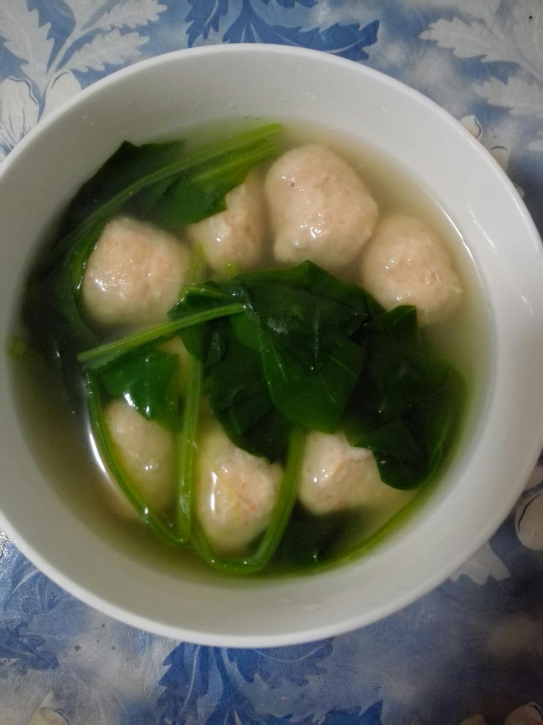 鱼丸菠菜汤