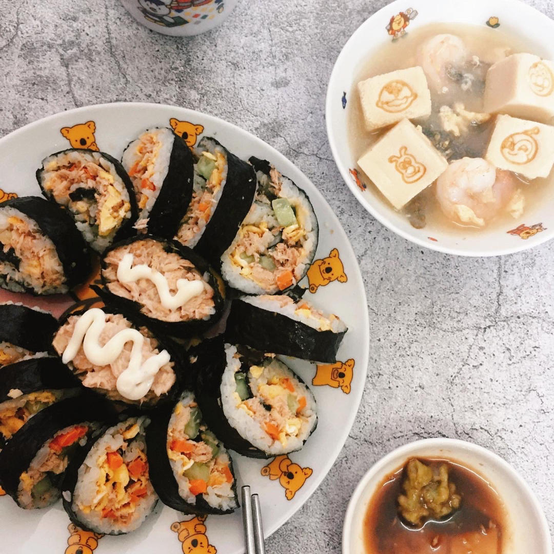 金枪鱼紫菜包饭家庭版