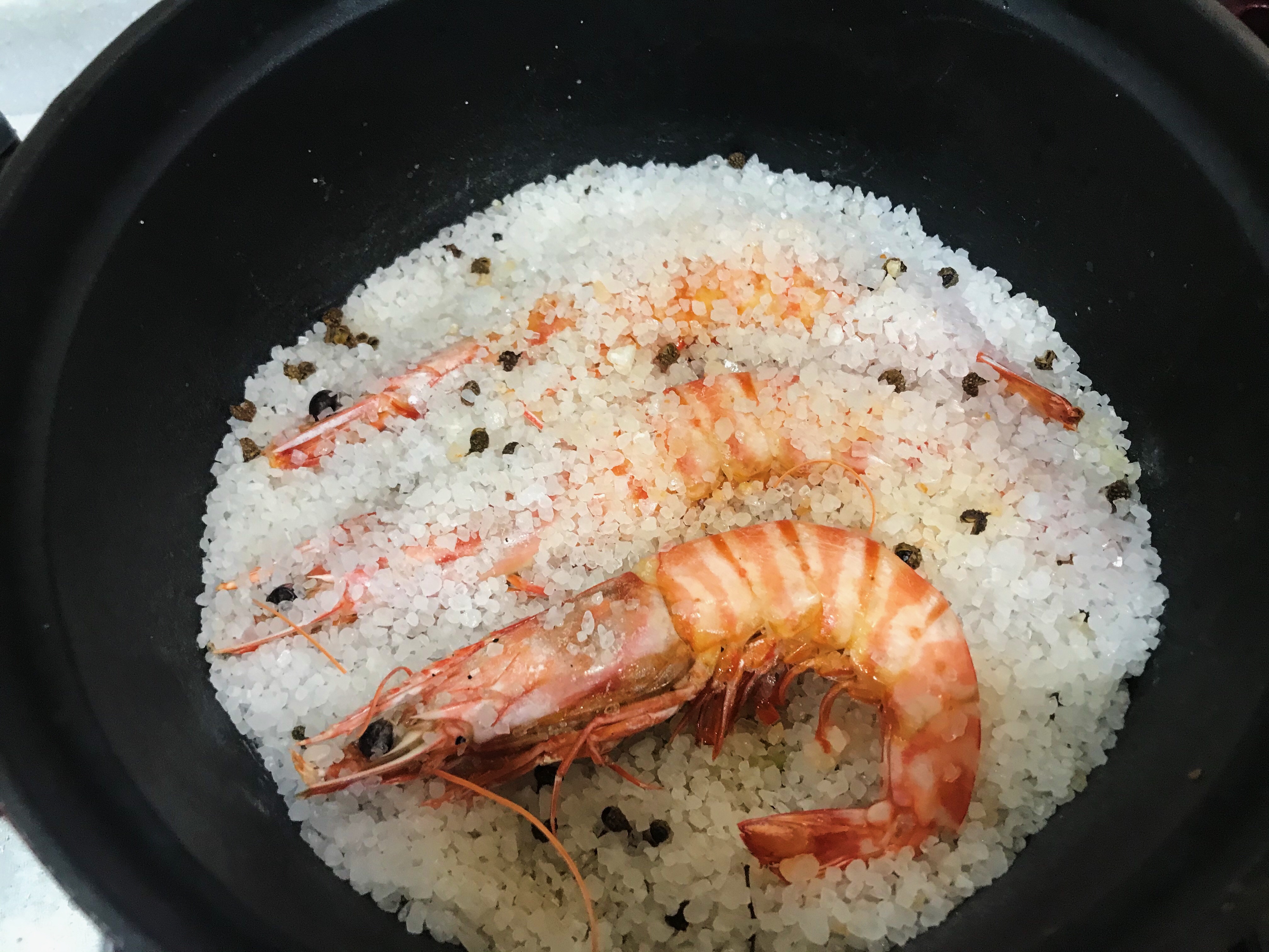 原汁原味的盐焗虾的做法