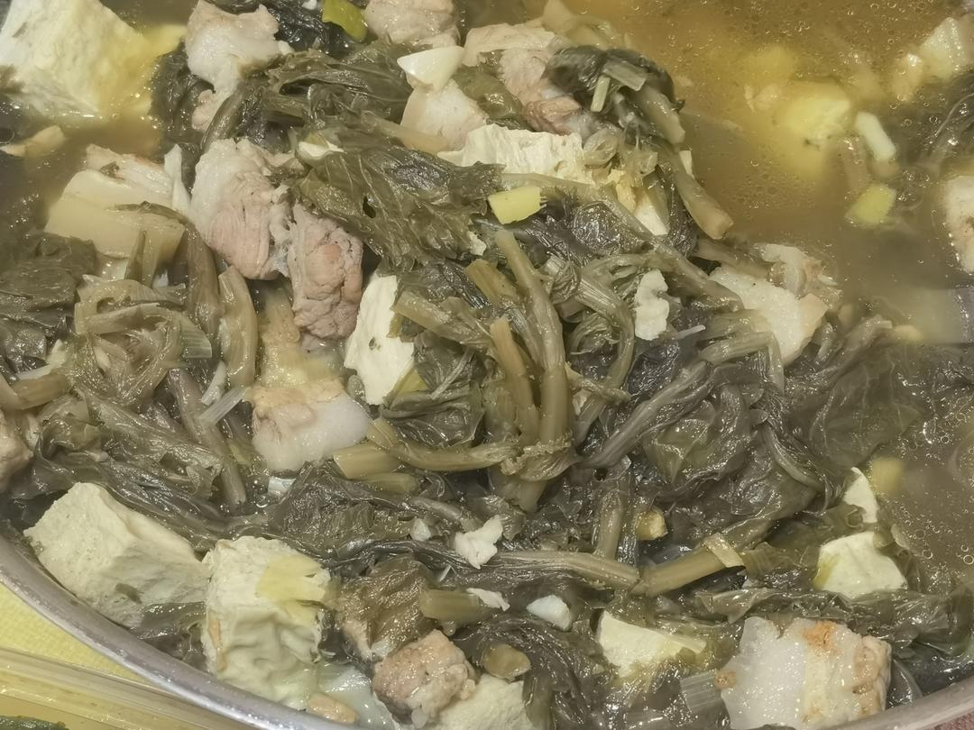 雪里蕻炖豆腐五花肉（家常）