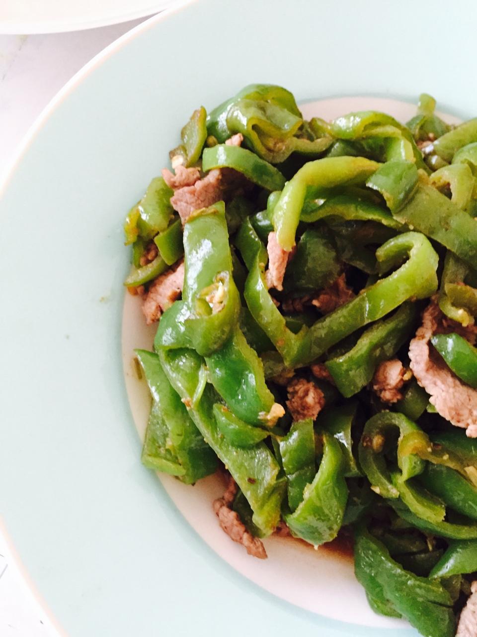 孜然羊肉炒青椒